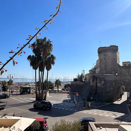 Mucci & Apartment Nettuno